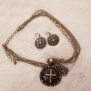 Western necklace and earing set